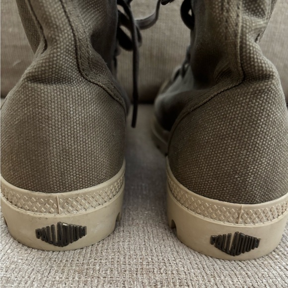 Palladium Pampa Pelaton Combat Boots Size 9 Women’s Beige Khaki Calf Buckles - Picture 4 of 12